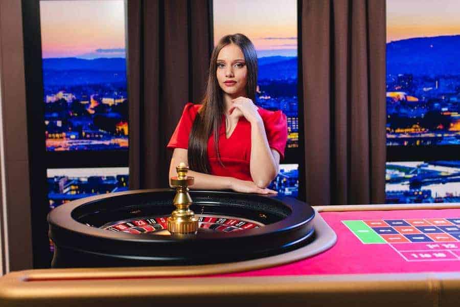 Learn the basics behind playing progressive roulette.